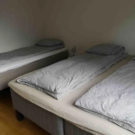 Appartement Center Black And White